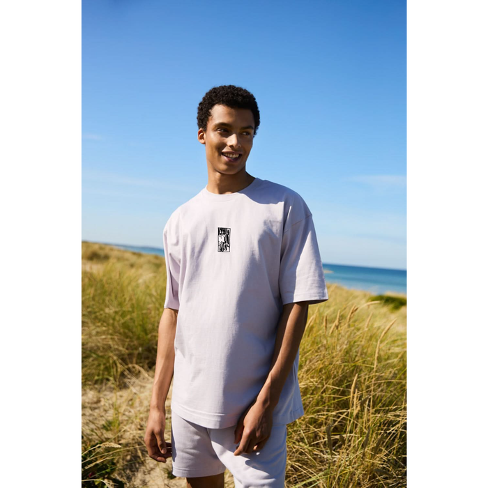 Oversized T-shirt | met zwarte borduring