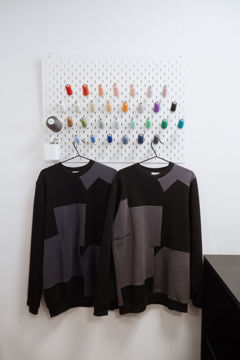 Bleu noir sweater